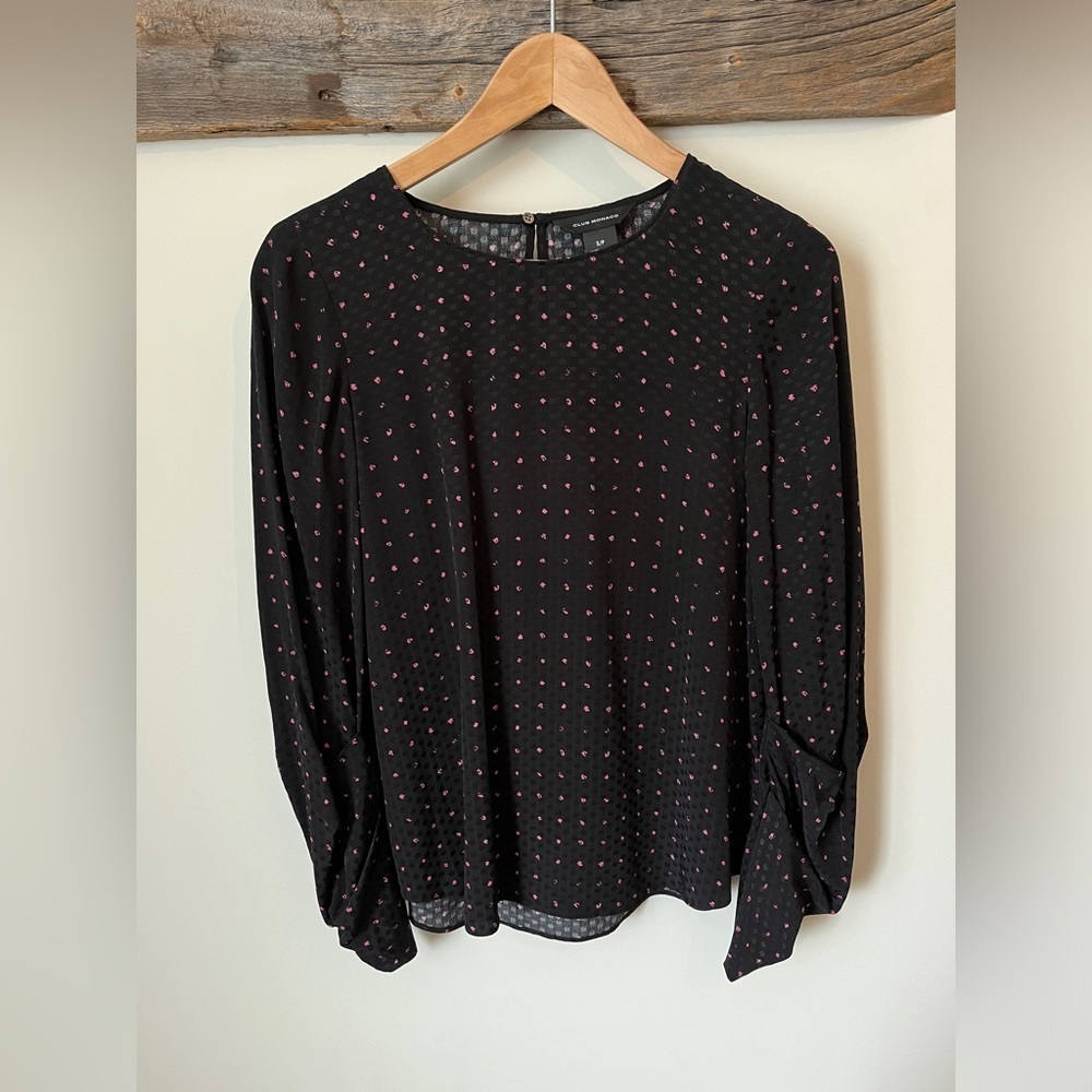 Club Monaco ditsy floral blouse 🌟